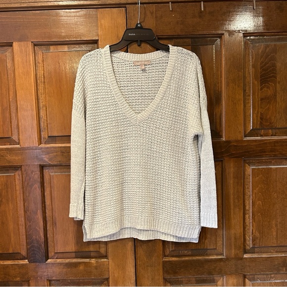 Banana Republic Women's Large Linen Blend V-Neck Knit Sweater Silver Tunic - Picture 3 of 9